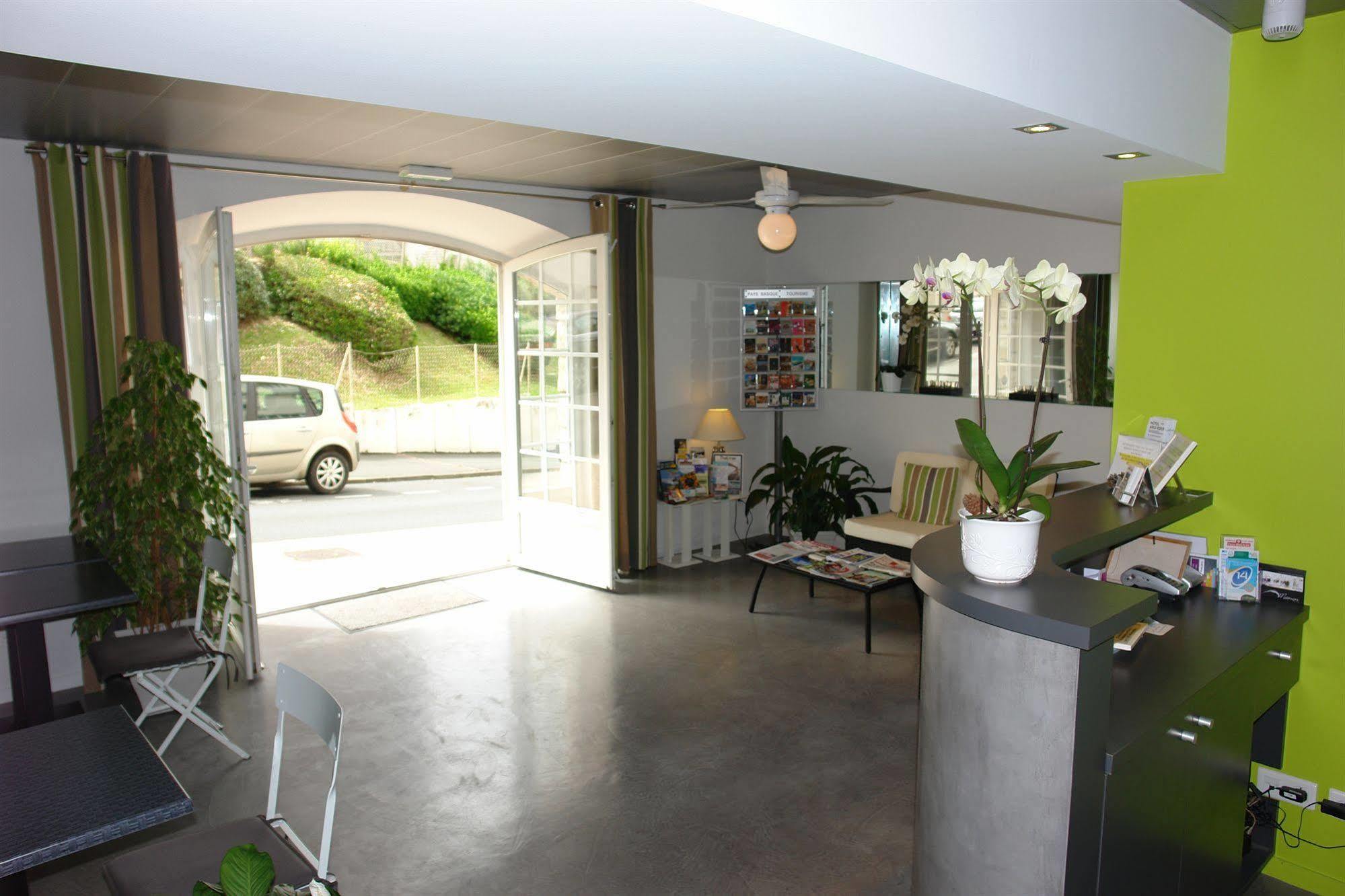 Barnea Hotel 3*